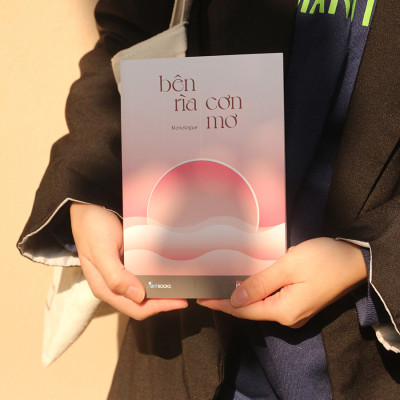 Sách Bên Rìa Cơn Mơ (AZ)