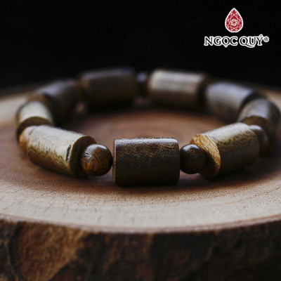 Vòng trầm tốc trụ - Ngọc Quý Gemstones