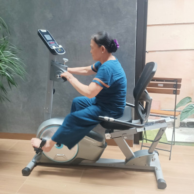 Xe đạp phục hồi chức năng BC 85023