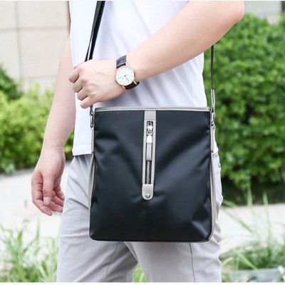 Túi đeo chéo nam thời trang cao cấp phong cách mới