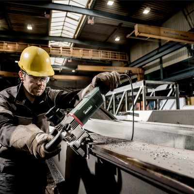 Máy Vát Mép Metabo KFM 16-15 F