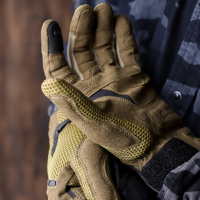 Găng Tay Bảo Hộ Lái Moto, Xe Máy LS2 Kubra Man