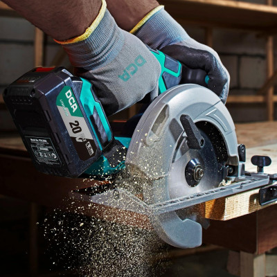 MÁY CƯA ĐĨA TRÒN KHÔNG CHỔI THAN DÙNG PIN DCA ADMY165Z (KHÔNG KÈM PIN VÀ SẠC) - HÀNG CHÍNH HÃNG