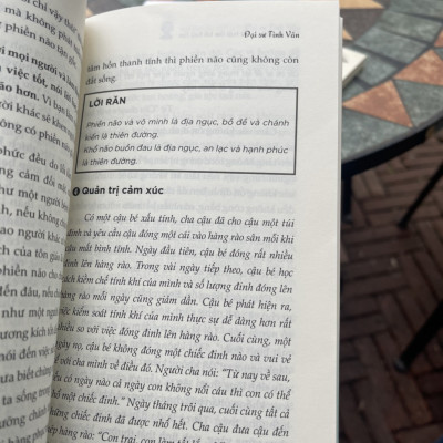 CHO LÀ NHẬN: Từ trái tim tới trái tim – Đại Sư Tinh Vân – Lê Minh Châu dịch – Bizbooks – NXB Hồng Đức (Bìa mềm)