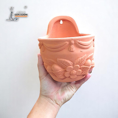 Chậu Ốp Tường Đất Nung Tròn Dáng Trứng Hoa | Trang Trí Ban Công Treo Tường | Wall Decor | 14 ×17cm