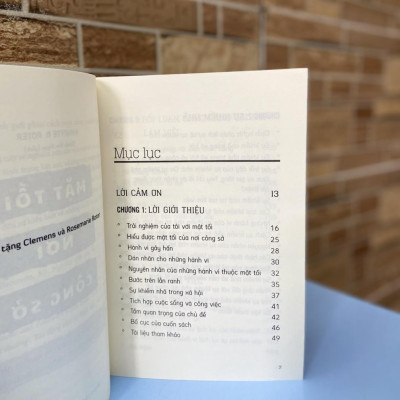 Mặt Tối Nơi Công Sở - Xử Lí Những Hành Vi Khiếm Nhã,Rối Loạn Chức Năng Và Lệch Lạc - Bản Quyền