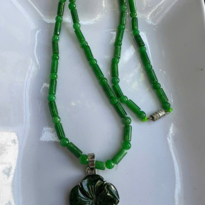 Bộ Dây Chuyền Trang Sức Sợi Trúc Kiểu Xanh Phối Mặt Bông Hoa Mai Đá Cẩm Thạch Tự Nhiên Xanh Ngọc Tự Nhiên Đậm Đẹp Nữ đeo lên cổ đẹp sang quà tặng Mẹ tặng vợ người thân ý nghĩa ạ