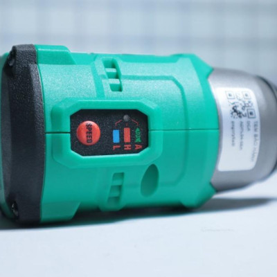 MÁY SIẾT VÍT KHÔNG CHỔI THAN DÙNG PIN 12V DCA ADPL04-8Z (KHÔNG KÈM PIN VÀ SẠC) - HÀNG CHÍNH HÃNG