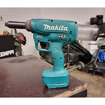 MÁY TÁN ĐINH RIVET DÙNG PIN (BL)(18V) 360 W MAKITA DRV150Z (KHÔNG KÈM PIN VÀ SẠC) - HÀNG CHÍNH HÃNG