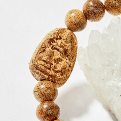 Vòng Tay Trầm Hương Phật Hộ Mệnh Tuổi Ngọ (Nữ)