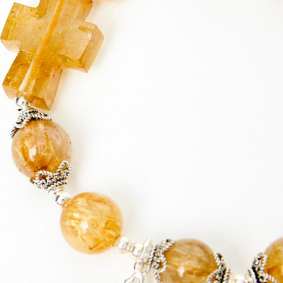 Vòng chuỗi Mân Côi Rosary Bracelet đá thạch anh tóc vàng AAA - Ngọc Quý Gemstones