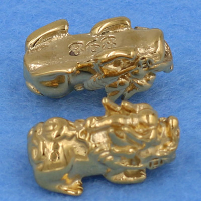 Vòng tay Đá Mắt Mèo Trắng 12 ly - cẩn Tỳ Hưu Phong Thủy inox vàng VMETTHHBV12 - hợp mệnh Kim, mệnh Thủy