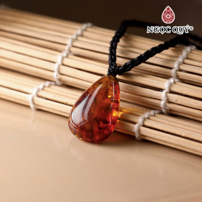 Mặt dây chuyền giọt nước hổ phách  27x18mm - Ngọc Quý