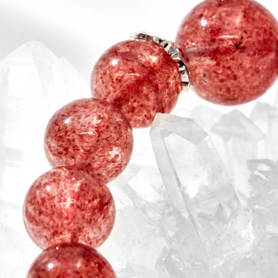 Vòng tay thạch anh dâu phối cú bạc Ngọc Quý Gemstones