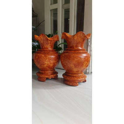 Cặp Bình củ tỏi bụng tròn đẹp gỗ nu gỗ hay gỗ gõ vẽ nu cao 42cm x đk bình 25cm x chân 20cm ý nghĩa cặp bình đem đến Bình An, phú quý tài Lộc trưng phòng khách nhà đẹp lắm 2 bên bàn thờ Thần Tài sáng đẹp sang luôn ạ