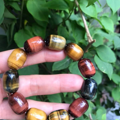 Vòng tay Nam Đá Thạch Anh Mắt Hổ SẮC MÀU LU BÓNG ĐẸP   Size hạt 13mmx Dài 18mm Hợp Nam Tất Cả Các Mệnh đeo đẹp sang ạ  100% đá thiên nhiên tốt ạ