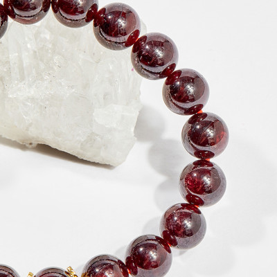 Vòng tay phong thủy nữ đá garnet charm dreamcatcher mạ vàng 24k 8mm mệnh hỏa , thổ - Ngọc Quý Gemstones
