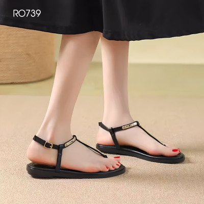 Sandal nữ quai xuôi, đế bệt ROSATA RO739 - 2p - Đen, Trắng - BKSTORE