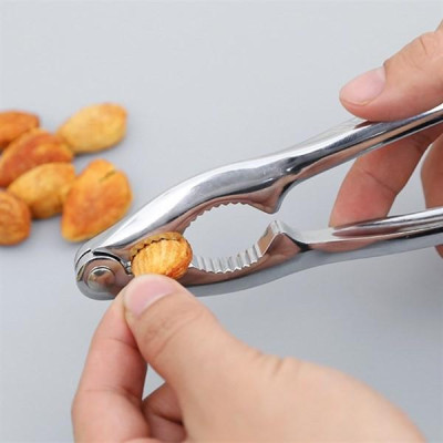 Dụng Cụ Kẹp Càng Cua Càng Ghẹ Và Các Hạt Khô Đồ Dùng Nhà Bếp Tiện Dụng.