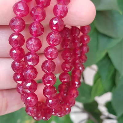 Vòng tay phong thuỷ may mắn mới đá Thạch anh dâu hồng điều đậm giác ánh sáng đẹp quấn tay kiểu 3 vòng Size hạt 7mm Vòng thạch anh dâu giác tự nhiên đậm màu điều rất đẹp Vòng chuẩn hợp nữ mệnh hoả mệnh thổ quà tặng phụ nữ quý chị đeo may mắn đẹp ạ