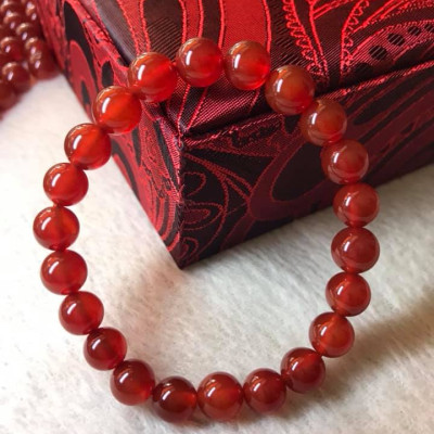 Vòng Tay ĐÁ MÃ NÃO ĐỎ TƯƠI SÁNG ĐẸP SIZE 8MM MAY MẮN NỮ MẠNG HỎA MẠNG THỔ ĐEO RẤT HỢP TỐT Ạ