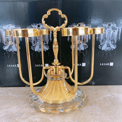 GIÁ ÚP LY CỐC XOAY 360 ĐỘ CHẤT LIỆU KIM LOẠI MẠ VÀNG CHÂN ĐẾ PHA LÊ ÁNH KIM SANG TRỌNG- VD93