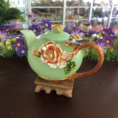 Bộ ấm trà chạm hoa mẫu đơn và chim với ly chạm chữ đá ngọc cẩm thạch xanh