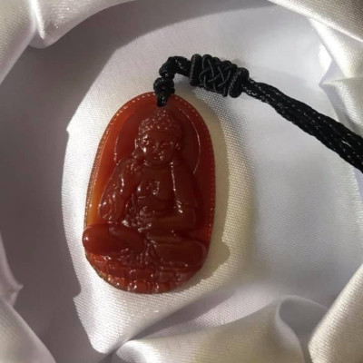 MẶT A DI ĐÀ 3CM ĐỘ NỮ  TUỔI TUẤT HỢI  ĐÁ MÃ NÃO ĐỎ