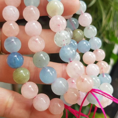  Vòng tay chuỗi đá Beryl tự nhiên đa sắc màu tươi sáng bóng mượt đẹp size hạt 9mm là sự phối hợp tông màu hồng ngọt ngào với xanh dương xanh nước biển đậm nữ đeo tay đẹp xinh tay may mắn tốt cho sức khỏe công việc tài lộc ạ