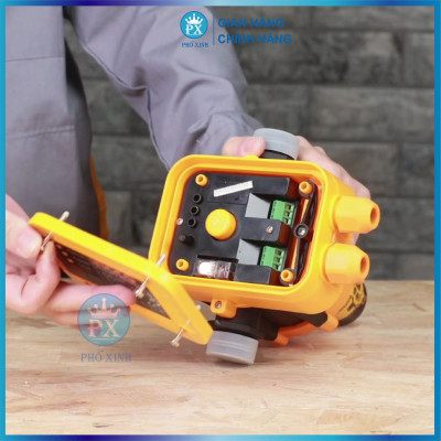 Rờ le tự động bơm nước bằng áp suất INGCO WAPS001 | Máy rờ le bơm nước