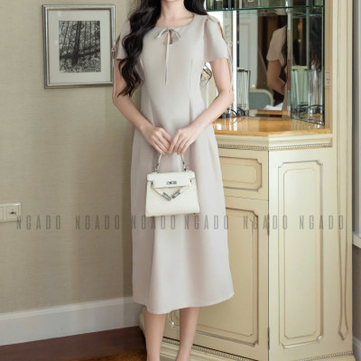 Đầm nude kem cổ giọt nước NGADO , đầm dài , đâm dự tiệc , công sở