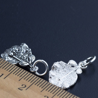 Combo 2 cái charm bạc hình lá có nhụy treo - Ngọc Quý Gemstones