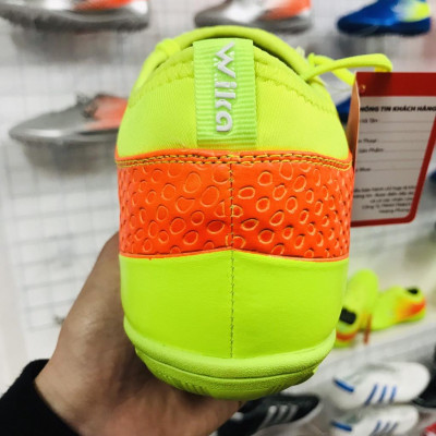 Mẫu giày thể thao đá banh cao cấp WWWkia Flash Xanh Chuối 2022-2023