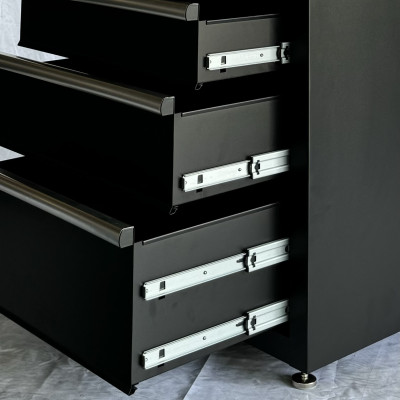 Tủ dụng cụ CSPS 61cm - 04 hộc kéo màu đen chân tăng chỉnh ván gỗ vách lưới (tay cầm trắng)