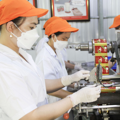 Kẹo dừa sáp VICOSAP vị lá dứa cacao nguyên chất kẹo mềm dẻo ít đường đặc sản Trà Vinh túi 100g