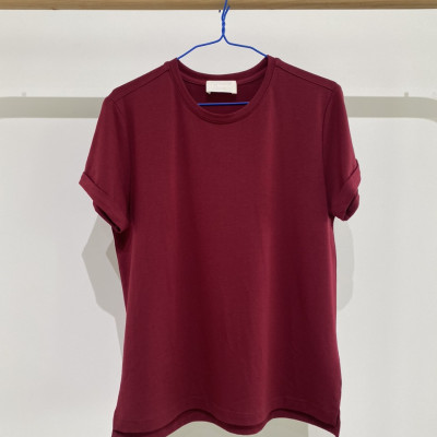 Áo phông trơn cổ tròn tay gập unisex