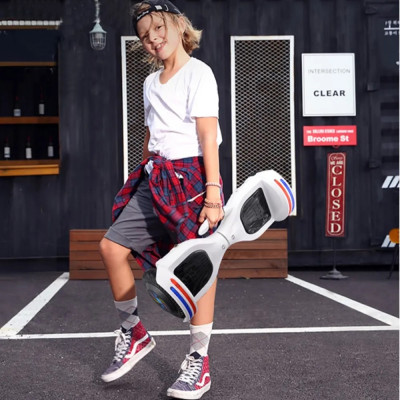 Xe Điện Cân Bằng 2 bánh lớn 6.5 inch Kèm tay chống - Nhạc - Bluetooth tặng miếng bảo vệ + đồng hồ LED + tặng đồ bảo hộ - Hàng Nhập Khẩu