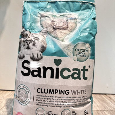 SANICAT  Cát vệ sinh Hoa Hồng - (Betonite- Đất sét) - 8L