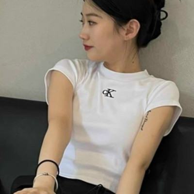 ÁO THUN CK NỮ CỘC TAY CỰC HOT TỪ 35-65KG DÀNH CHO NỮ