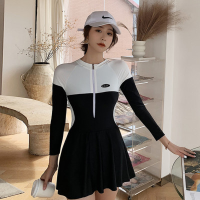 Bộ đồ bơi bikini nữ 1 mảnh kín đáo đi tắm biển giấu bụng váy liền áo dài tay chống nắng - B.27