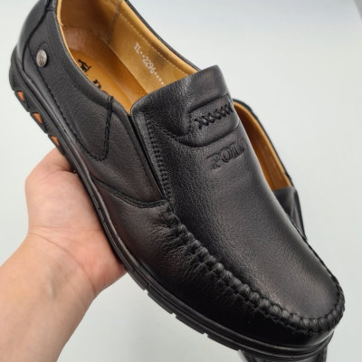 GIÀY LƯỜI NAM DA BÒ THẬT TỰ NHIÊN 100% DONAVY, ĐẾ CAO SU CAO CẤP THIẾT KẾ KHÂU VIỀN THỜI TRANG DGLK