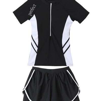 Đồ Bơi Nữ Rời Đùi Ngắn Tay Thanh Lịch