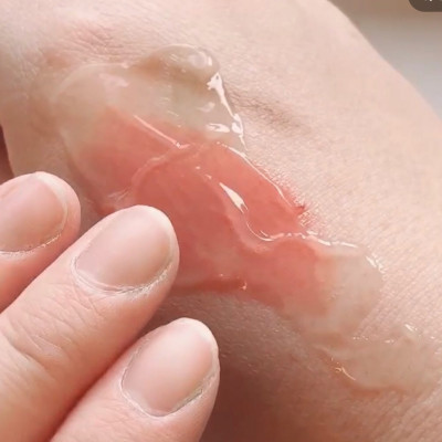 Gel Tẩy Trang Cow Skinlife Facial Make-Up Removing Gel Làm Sạch Sâu Và Ngừa Mụn 150g (Combo 150g Và Set 24ml)