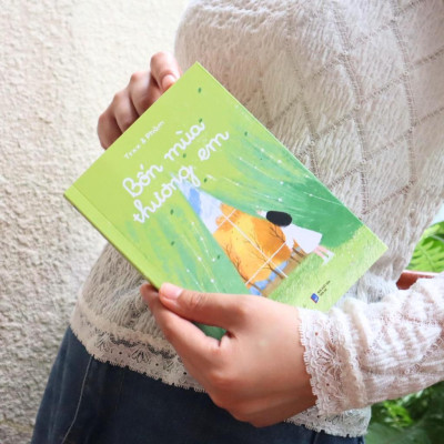 Bốn Mùa Thương Em - Bản Quyền