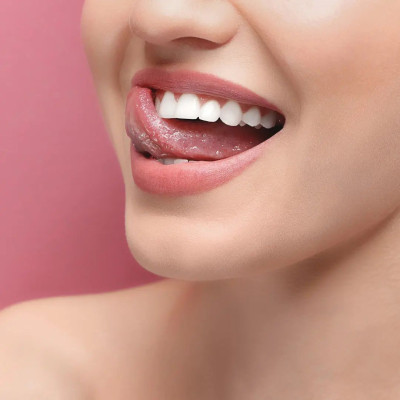 Kem Đánh Trắng Răng Cao Cấp Apagard Premio 53 G