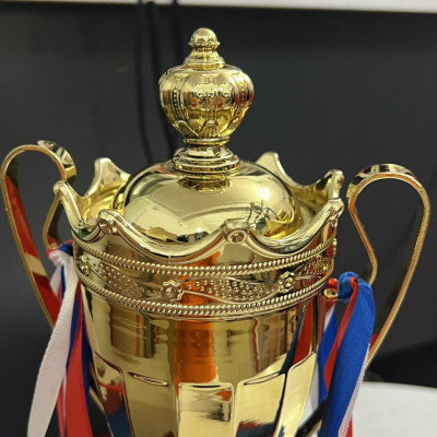Cúp thể thao A238 , cúp vô địch cao 34cm bằng nhựa cứng kèm dây tua rua đẹp mắt, cúp trao giải giá rẻ