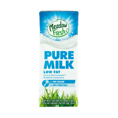 Thùng 24 Hộp Sữa Tươi Ít Béo Meadow Fresh (200ml / Hộp)