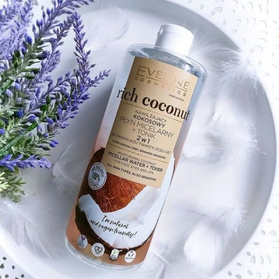 Nước tẩy trang Eveline Rich Coconut dưỡng ẩm tinh dầu dừa 2 tác động 500ML