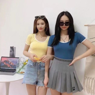 Áo Thun Nữ Basic Ôm Body Cổ Tròn Ngắn Tay Nhiều Màu Chất Liệu Cotton Co Giãn 