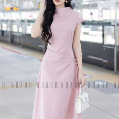 Đầm hồng cổ cao vạt xéo NGADO